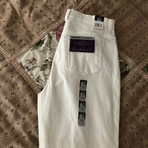 Gloria Vanderbilt White Jeans